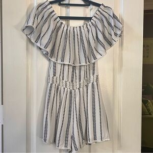 Lulus romper XS lined R130